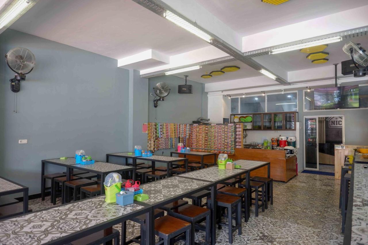 Reddoorz Plus Near Patung Kuda Undip Jatingaleh Exterior photo